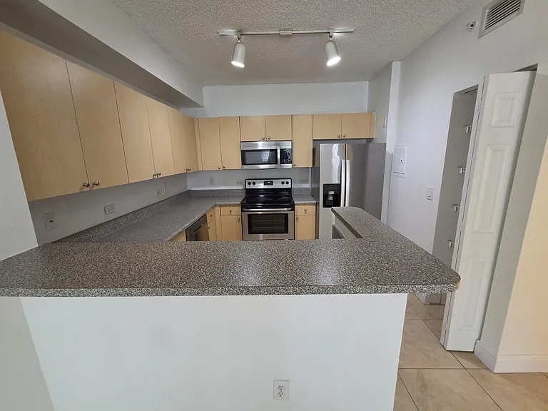 2201 W Preserve Way #107 — Photo 8