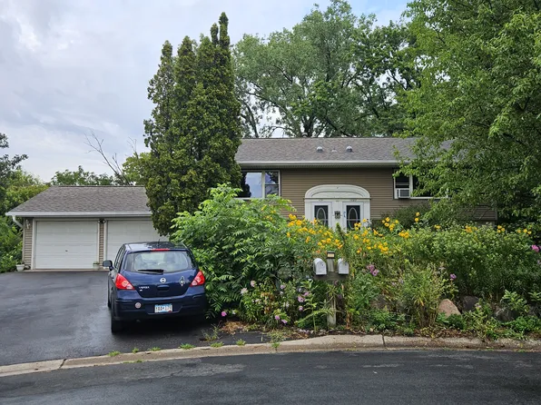 1093 Polk Cir NE, Columbia Heights, MN 55421