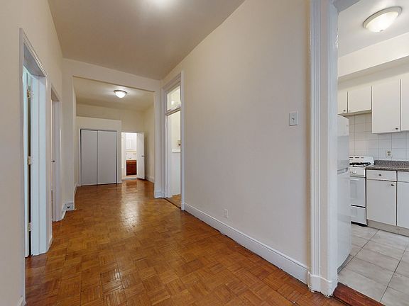2nd image of 720 2nd Ave #9
