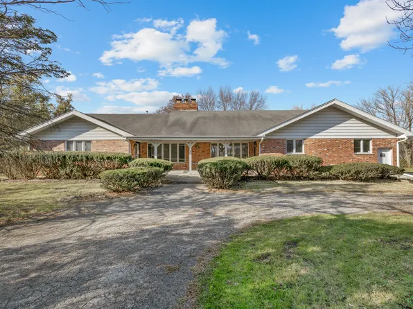 22152 N Old Barrington Rd, Barrington, IL 60010
