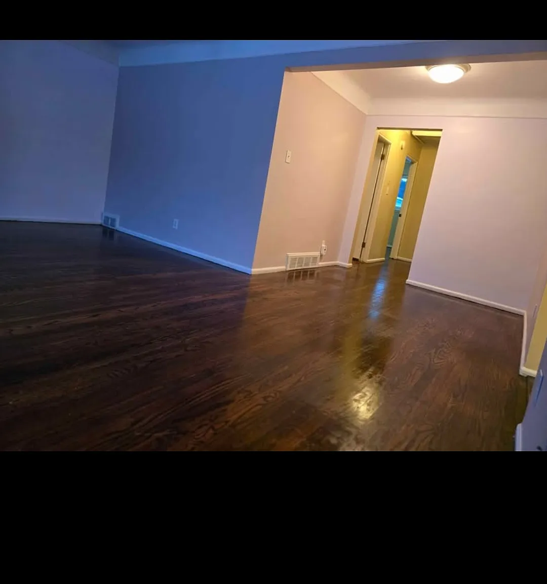 3 bed, 1020 sqft, $1,650 — Photo 3