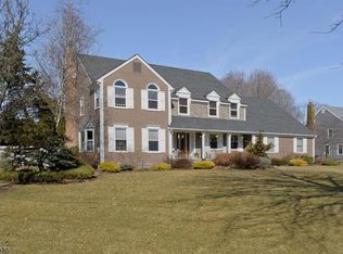 2 Eugene Cir, Lincoln Park, NJ 07035