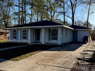 220 Walnut St, Mandeville, LA 70471
