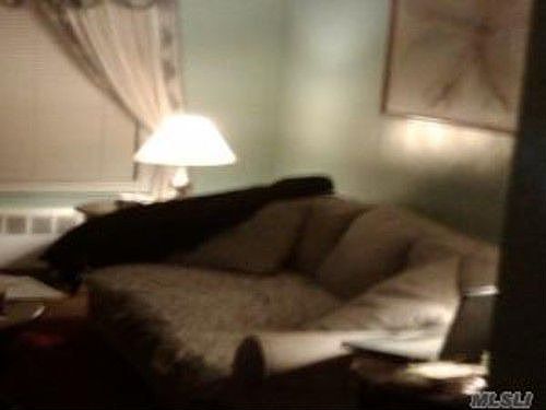 4th image of 4835 43rd St APT 5D