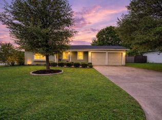 5328 Caroldean St, Haltom City, TX 76117