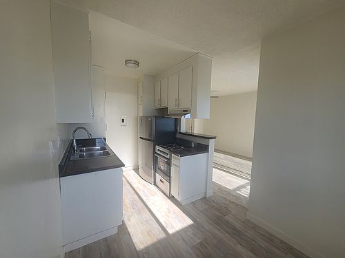 5th image of 2928 4th St APT 28