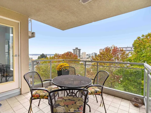 588 16th St #603, West Vancouver, BC V7V 3R7