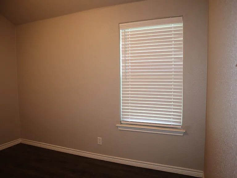 5207 Colina Dr — Photo 19