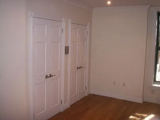 Rented by Icon Realty Management | media 1