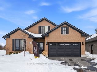 52 Beacon Dr, Brighton, ON K0K1H0