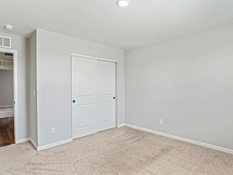 2141 Kerry St — Photo 12