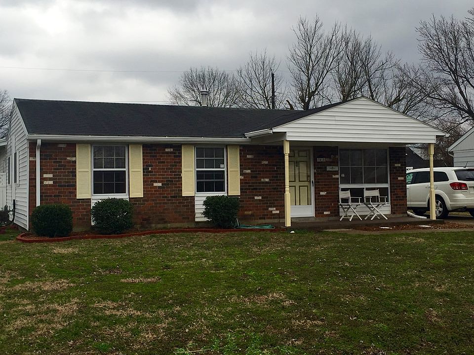 1st image of 3415 E Surrey Dr