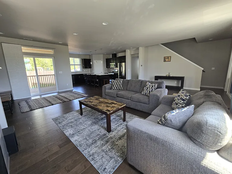 634 NW Gardenia Way — Photo 11