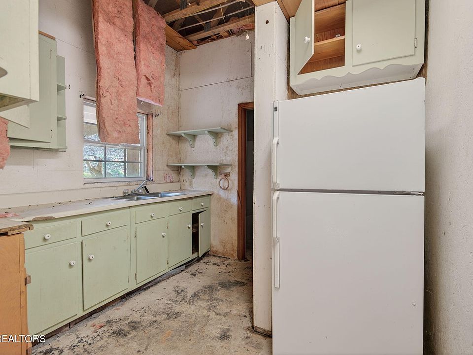 28th image of this home