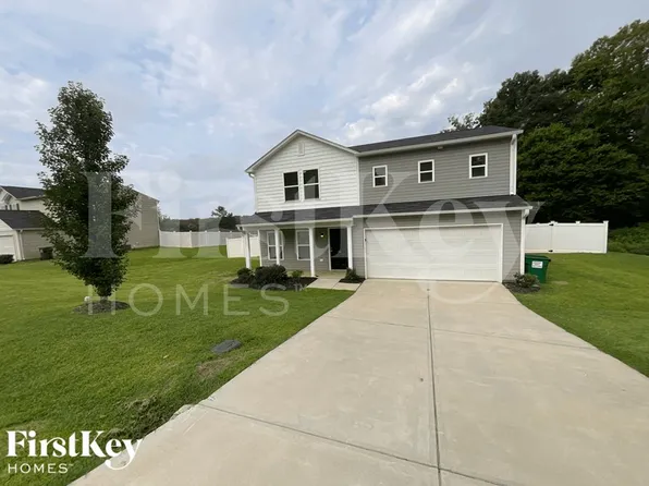 116 Belmont Place Dr, King, NC 27021