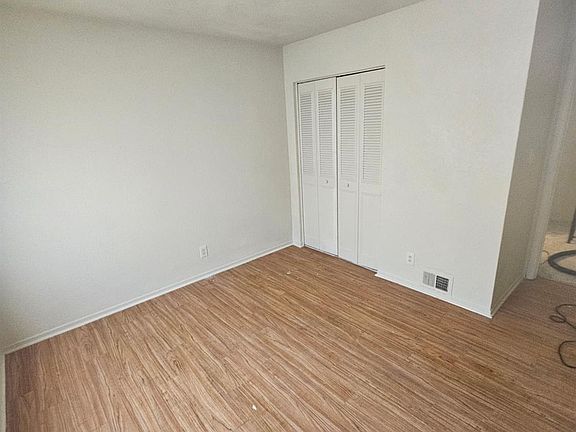 5th image of 5830 Walerga Rd APT 2