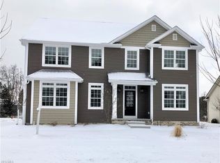 7582 Woodland Ave, Hudson, OH