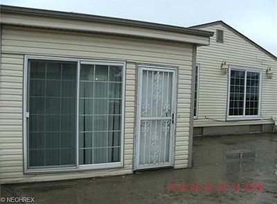 3rd image of 95 Elliot Ln