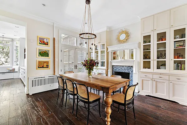 Sold by Compass | media 5