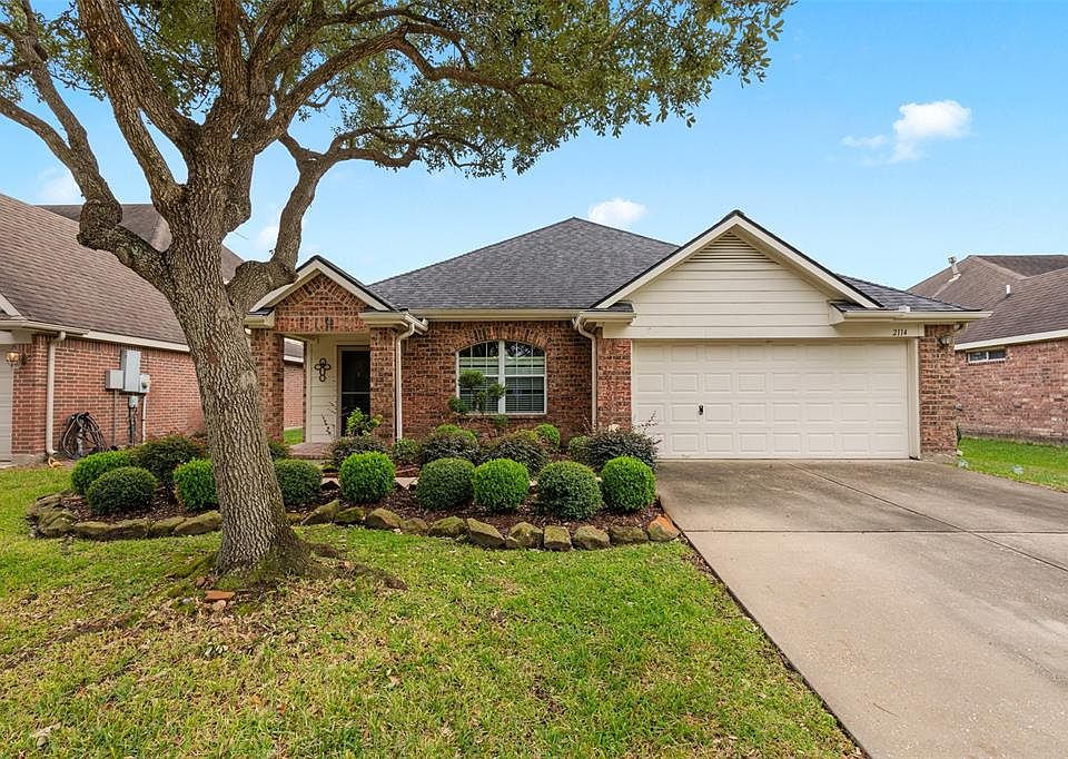 1st image of 2114 Woodlands Drive