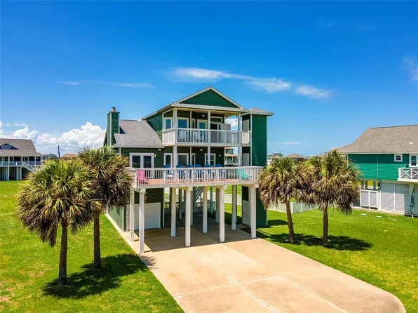 18902 Shaman Dr, Galveston, TX 77554