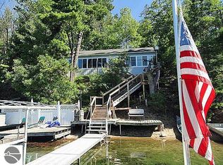 2204 Gibbs Rd, Traverse City, MI 49696