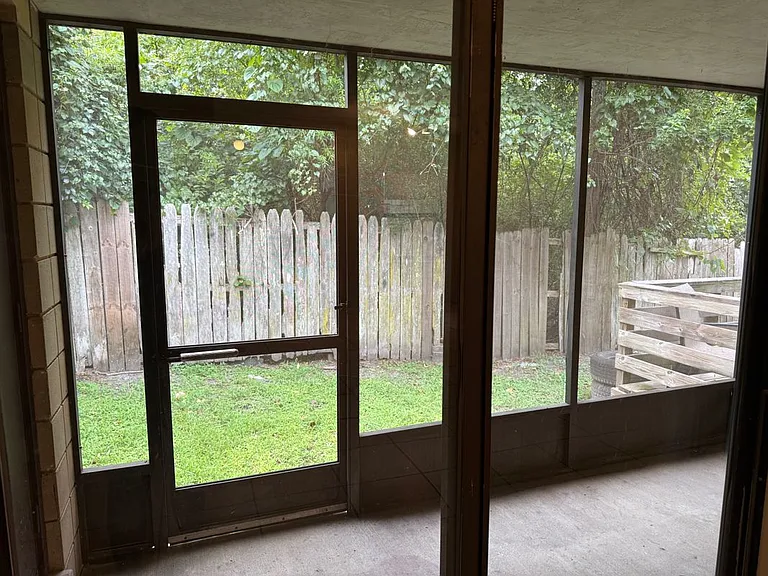 4304 SW 70th Ter #B — Photo 21