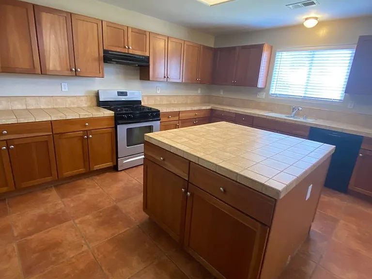11115 Cactus Valley Dr — Photo 10