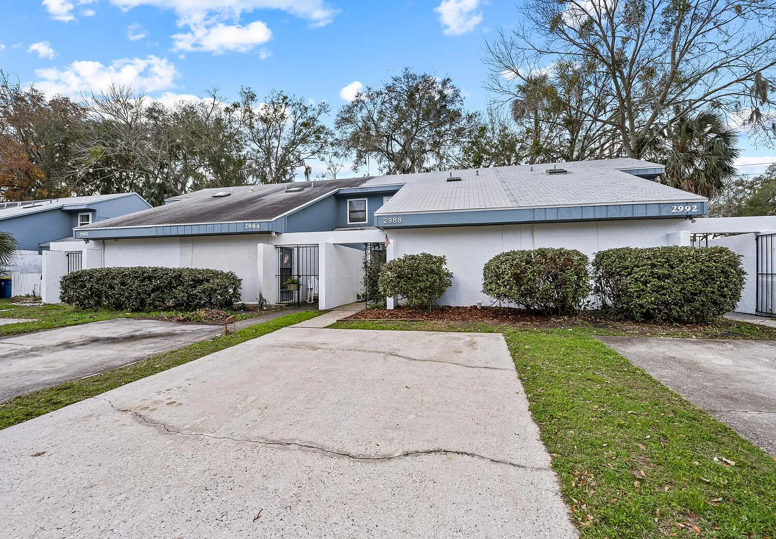 2 bed, 1075 sqft, $1,950 — Photo 4