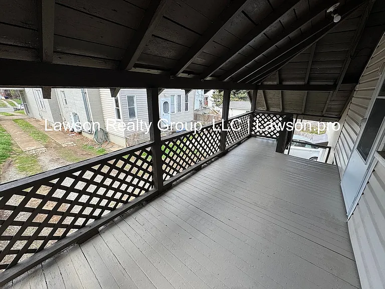 Walnut 422 — Photo 3