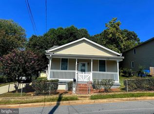 5902 Crown St, Capitol Heights, MD 20743