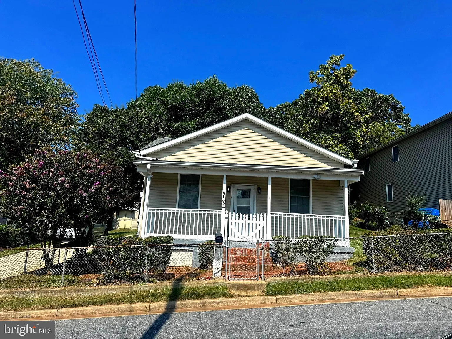 5902 Crown St photo 1