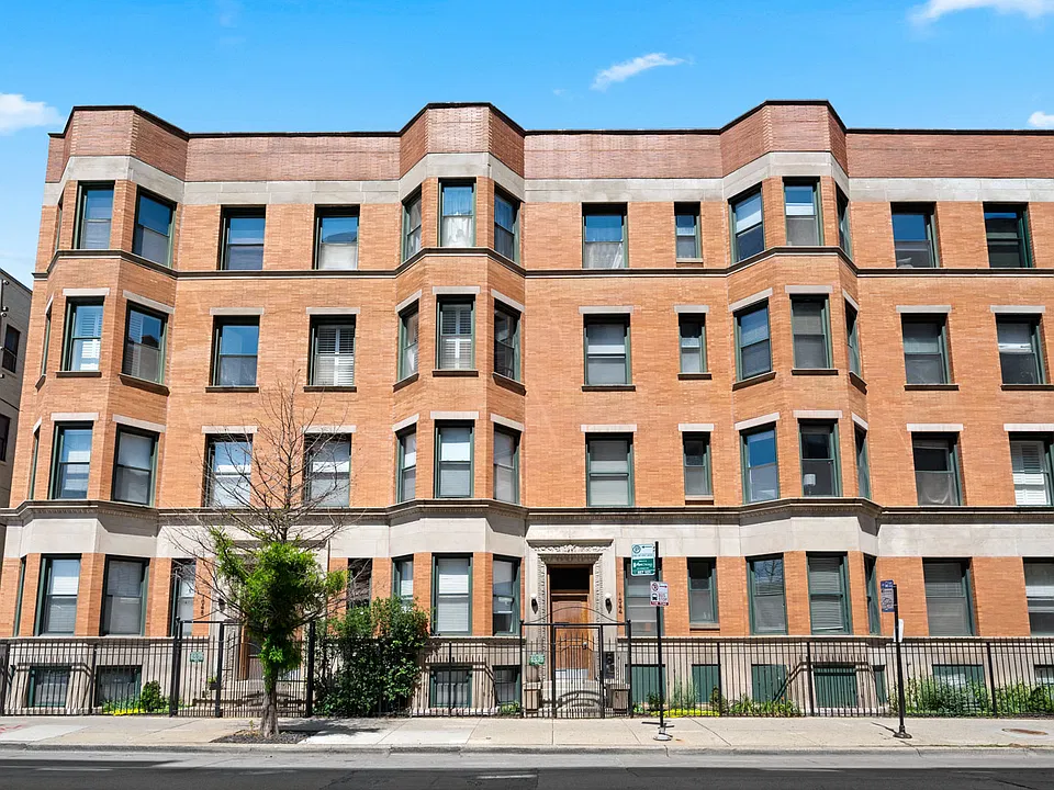 1044 W Lawrence Ave #1