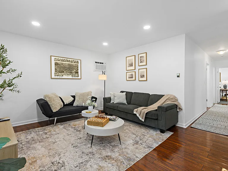174 Clay St #1 — Photo 7