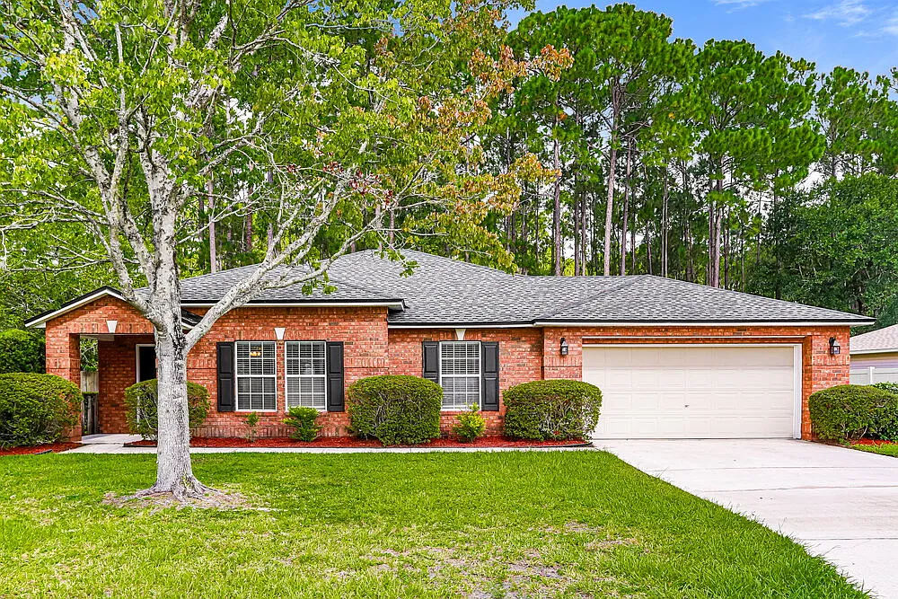 3 bed, 2.0 bath, 1601 sqft, $1,975 — Photo 1