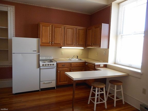 Kitchen, Studio Apt #8