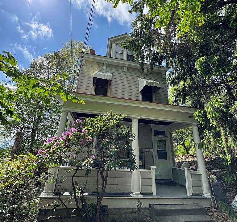1st image of 3711 Wapello St