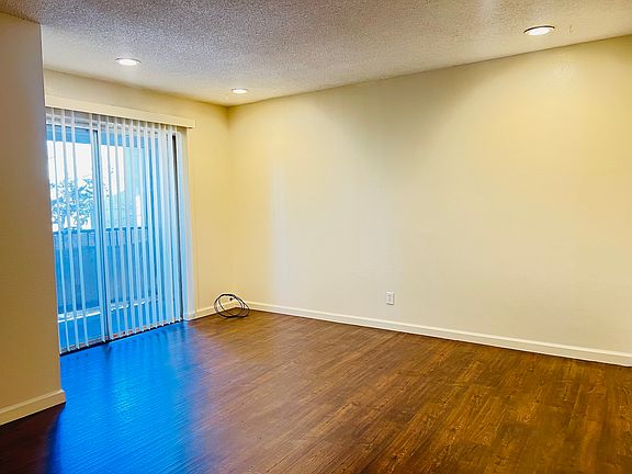 5th image of 5300 E Cherry Creek South Dr #23