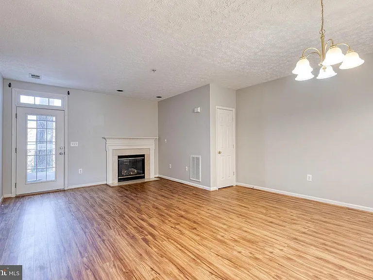 736 Heather Stone Loop — Photo 4