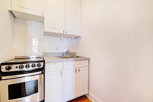 Rented by REAL New York | media 3