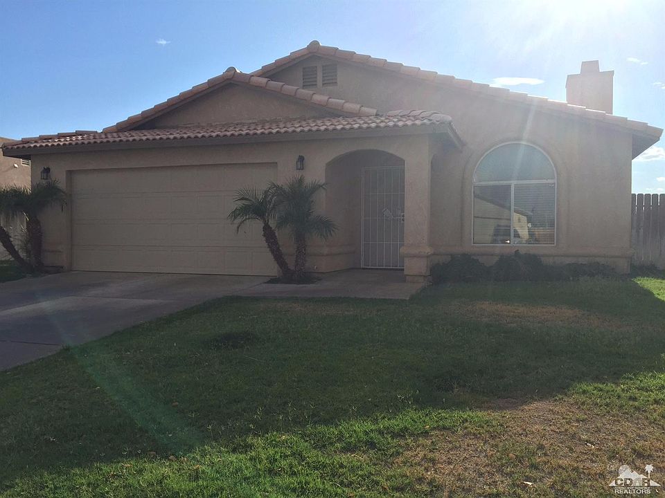 2nd image of 841 Aurora Way