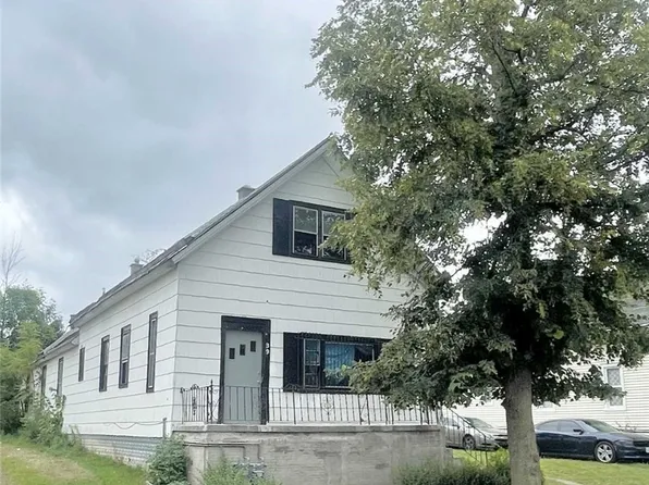 39 Lombard St, Buffalo, NY 14206