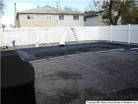 2nd image of 203 Merrill Ave