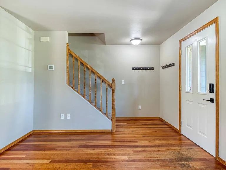 2765 NE Faith Dr — Photo 7