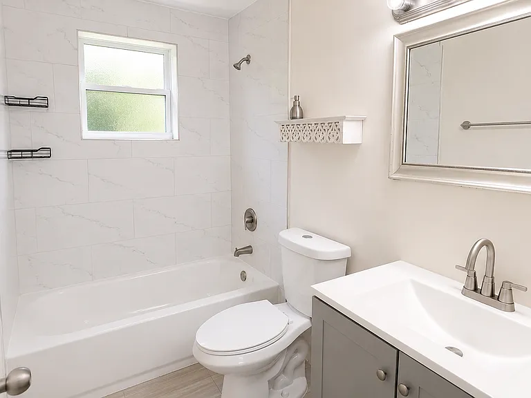 820 Central Dr — Photo 5