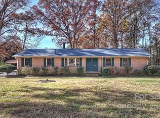 2308 Kimway Dr, Matthews, NC 28105