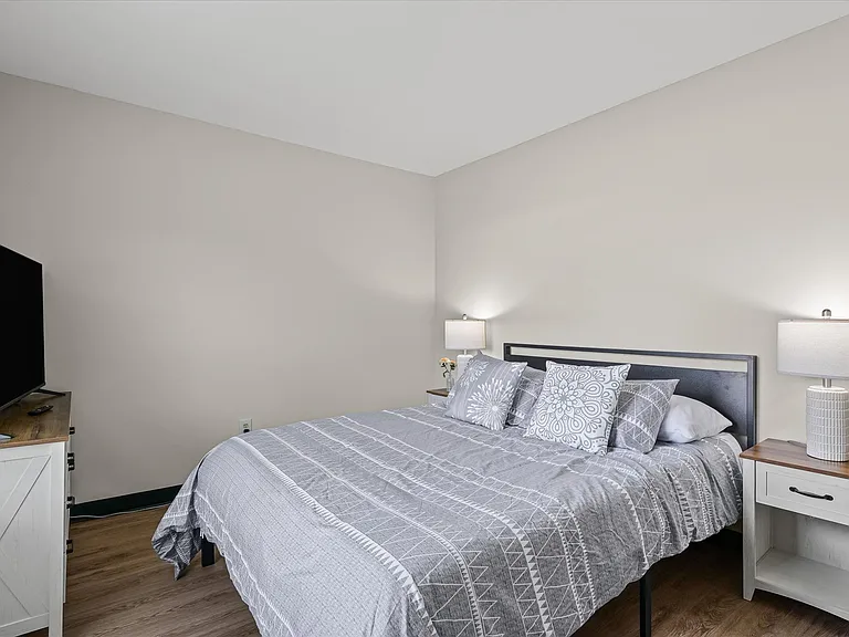 202 Nicholas Dr #B — Photo 11