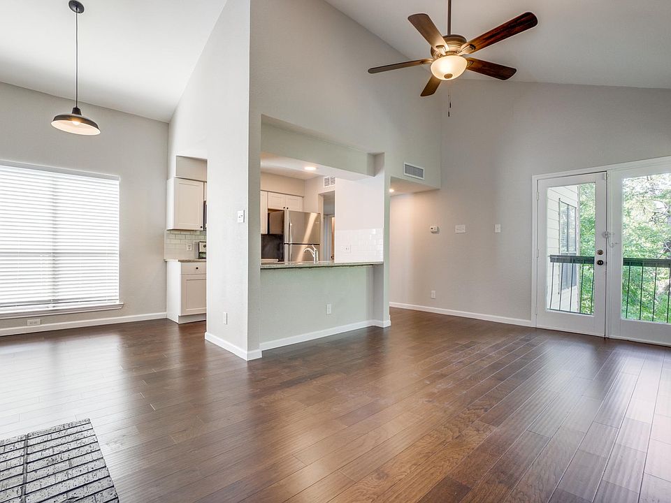 1st image of 9730 Whitehurst Dr APT 27