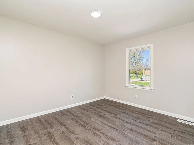 4412 High School Rd #1 — Photo 12