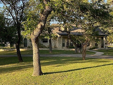 4th image of 1399 Saddle Club Dr